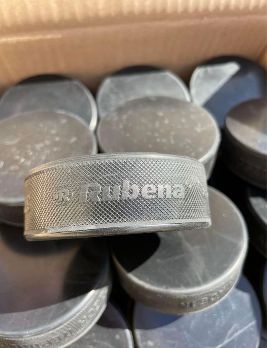 Krążki Hokejowe RUBENA 50 szt. - Nowe !