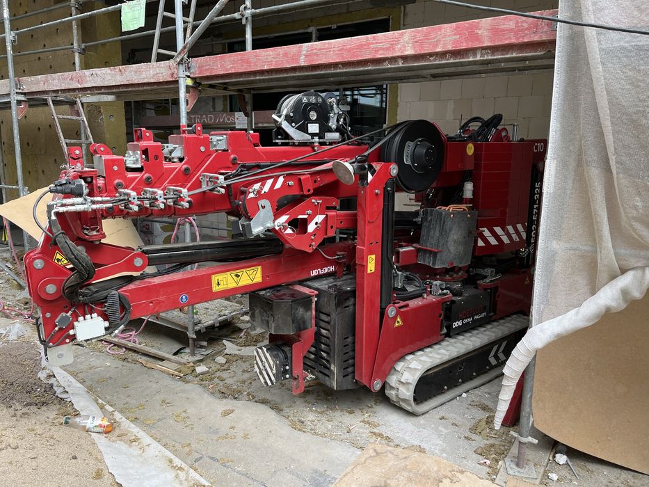 Wynajem mini żurawia HOEFLON C 10