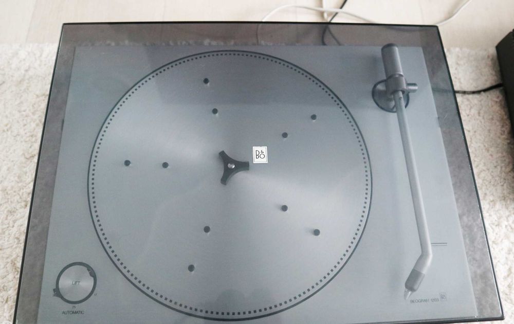 Проигрыватель пластинок Bang olufsen BeoGram 1203 как Новый