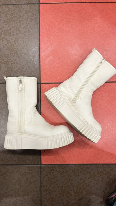 Молочні ботінки 36 розмір