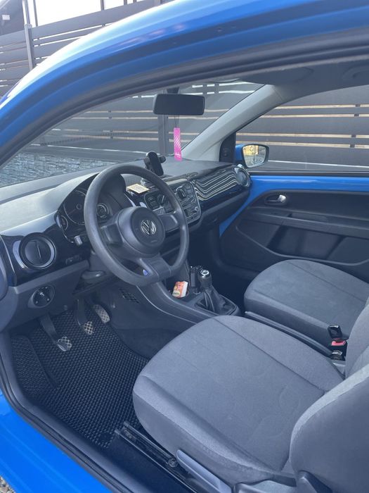 Volkswagen Up (газ-бензин)