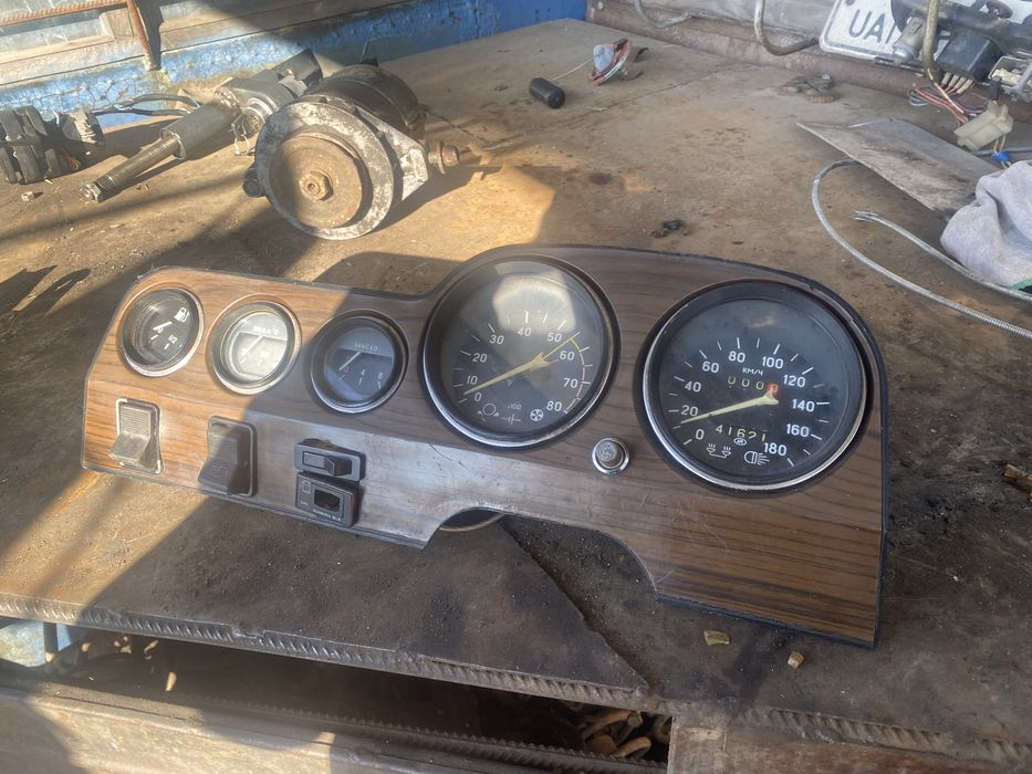 Приборная панель Ваз 2103-06