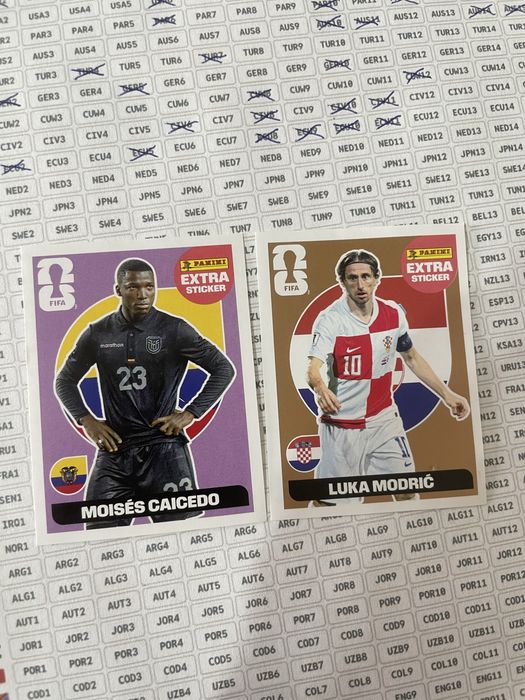 Extra Sticker - Moisés Caicedo e Lukas Modric