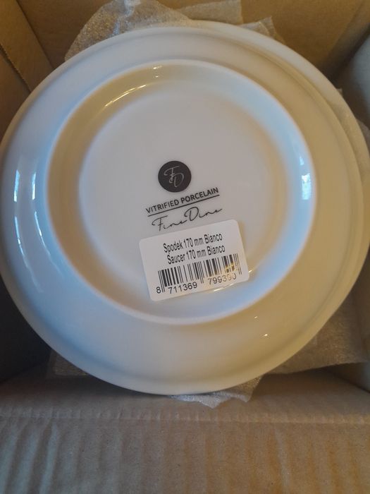 12 bulionowek i 12 podstawek BIANCO