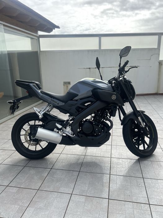Yamaha mt 125 2017. Venda ou troca por carro.
