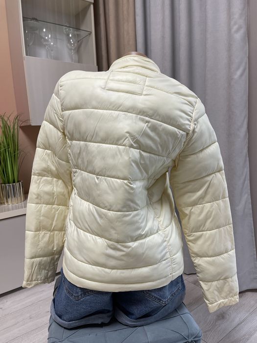 Пухова куртка весна( демі)gropp М