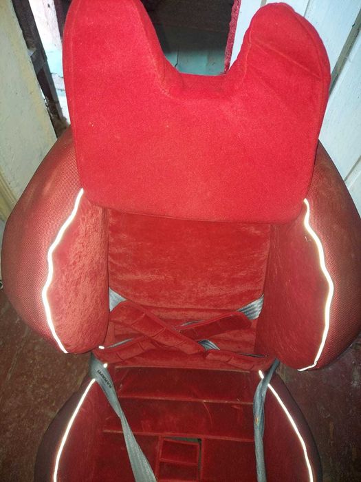 Продається дитяче  крісло