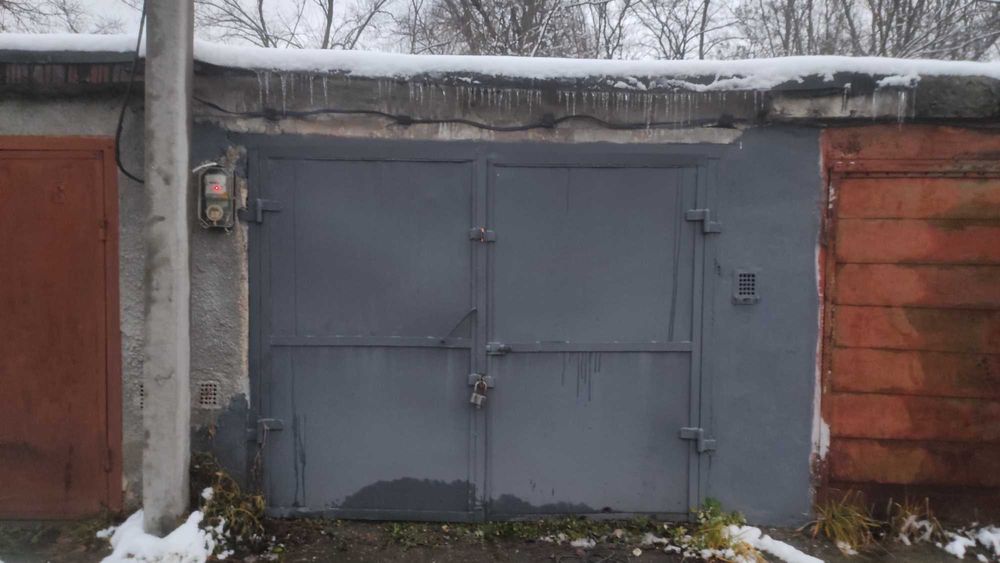 Продаж гаражу цегляного по вул. Бескидська 20а