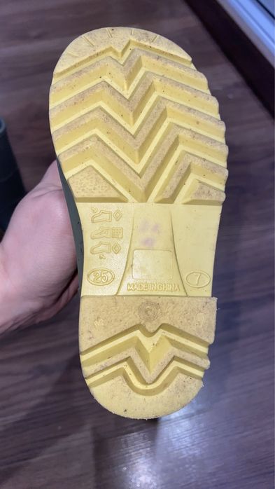 Чоботи гумові