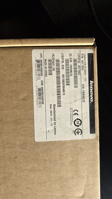 Vendo carregador Lenovo em caixa de ponta amarela