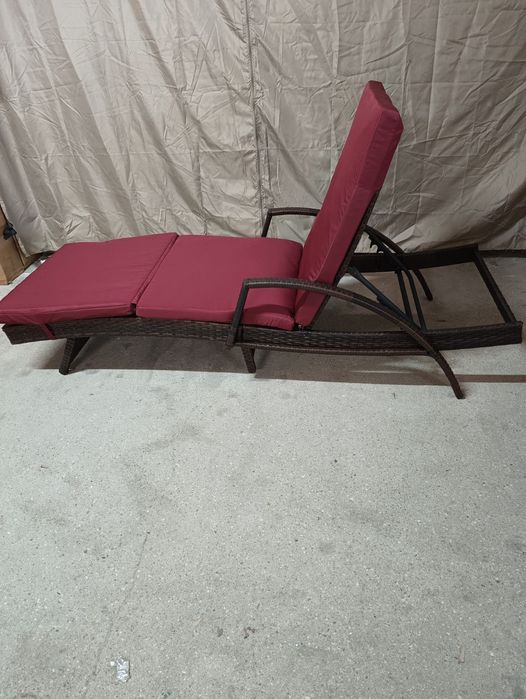 Brązowy leżak ogrodowy technorattan + poduszka bordo!