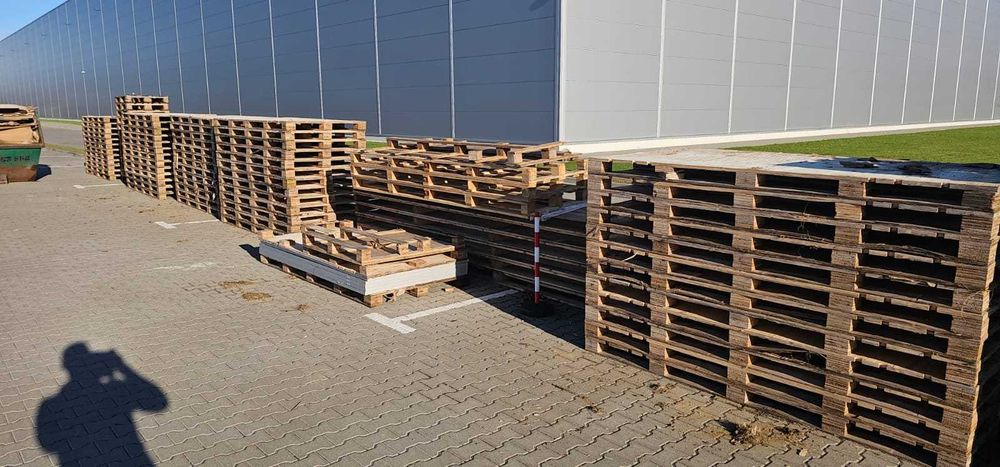 Oddam palety drewniane używane