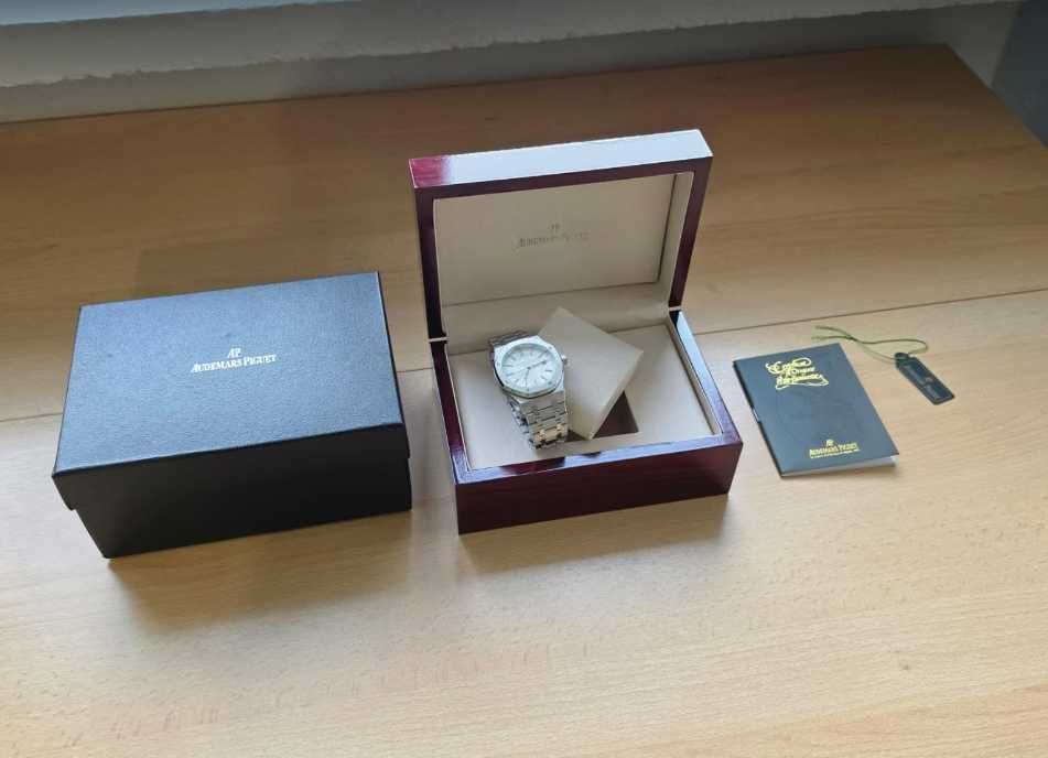 Nowy_Zegarek_Audemars Piguet_ /Mechanizm-biały