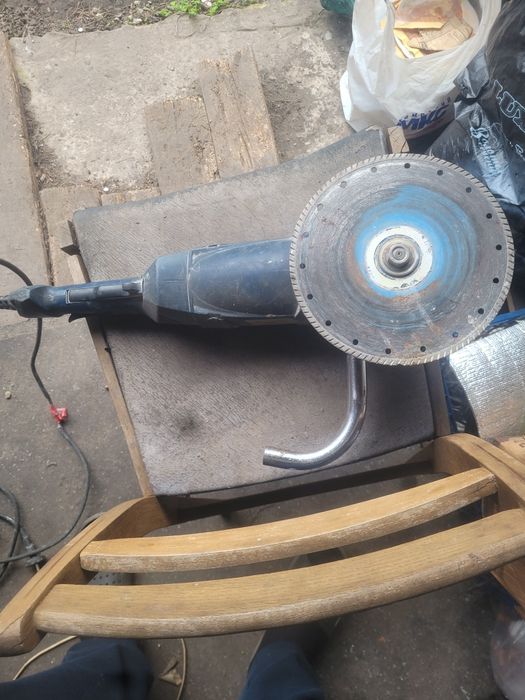 Продам болгарку,в рабочем состоянии