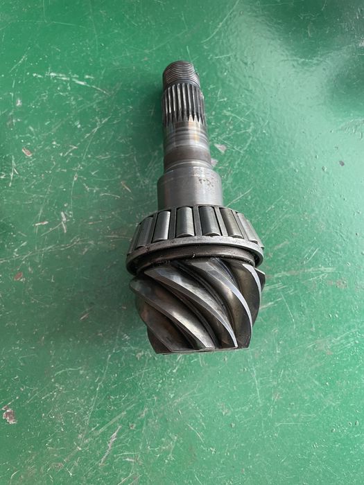 Главная ведущая шестерня редуктора спринтер