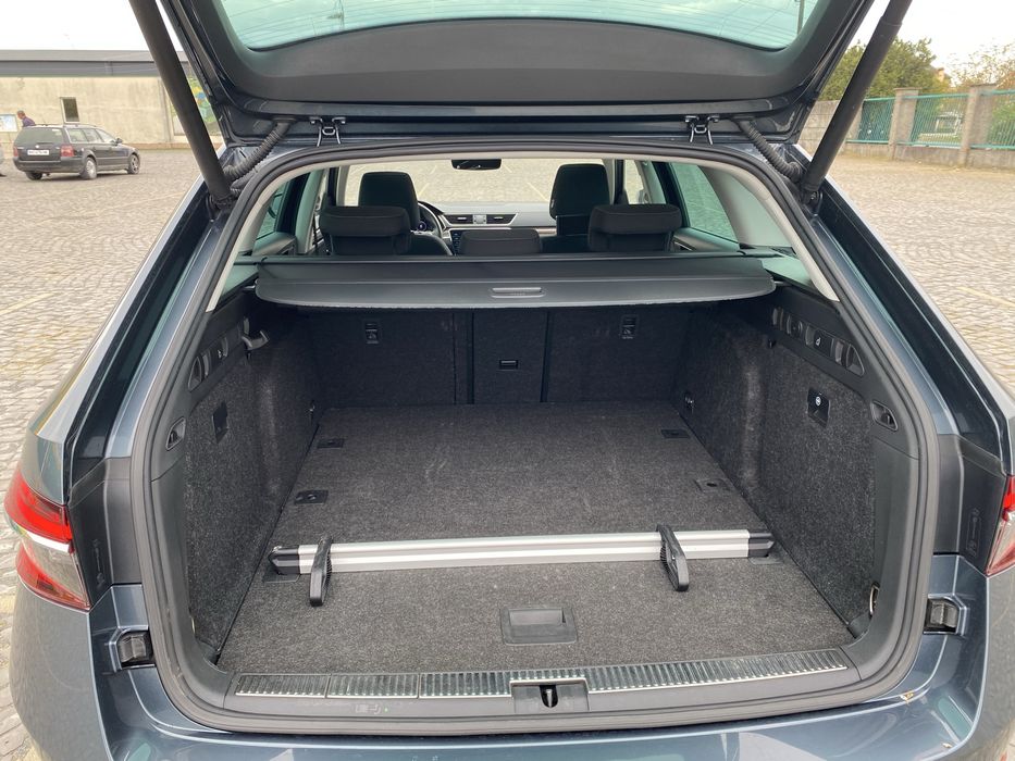 Skoda  Superb  Scout