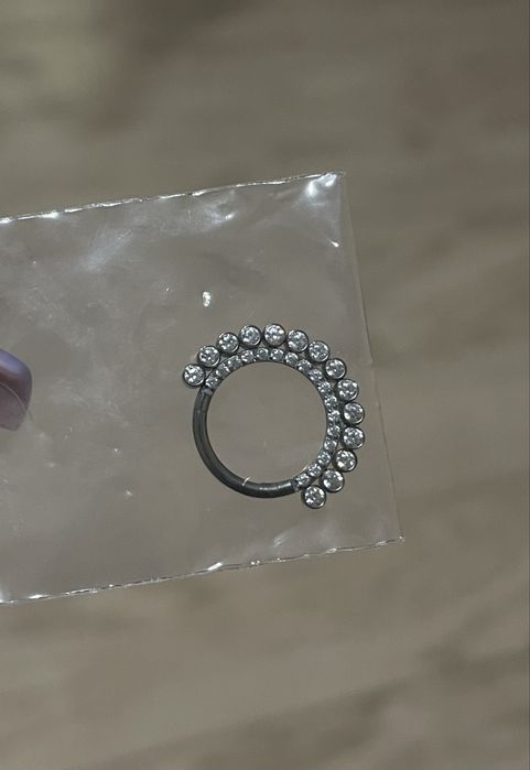 Клікер титановий з цирконами для проколу септум дейс