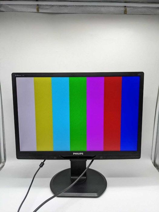 Мониторы 22" DVI/VGA Количество!