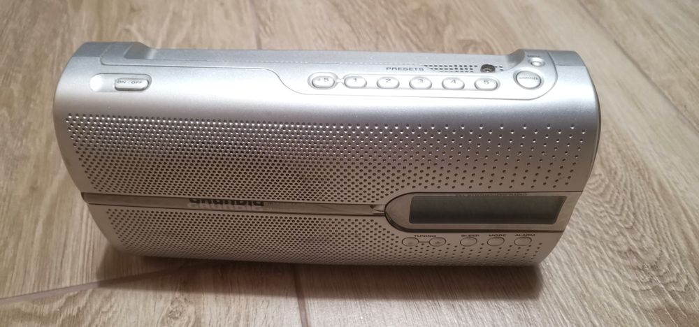 Radio budzik zegarek Grundig kabel bateria
