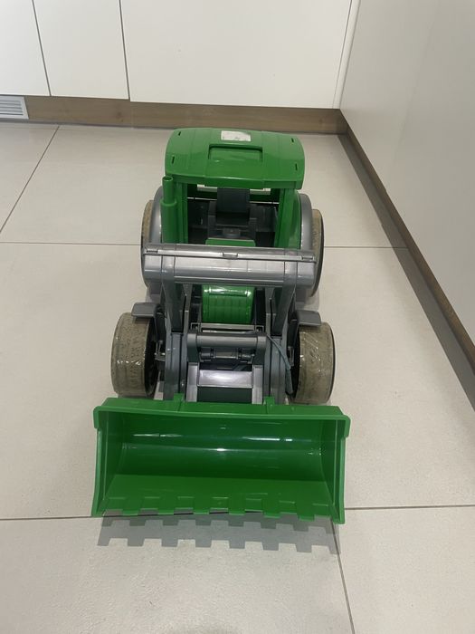 Duża koparka do piasku jeździk