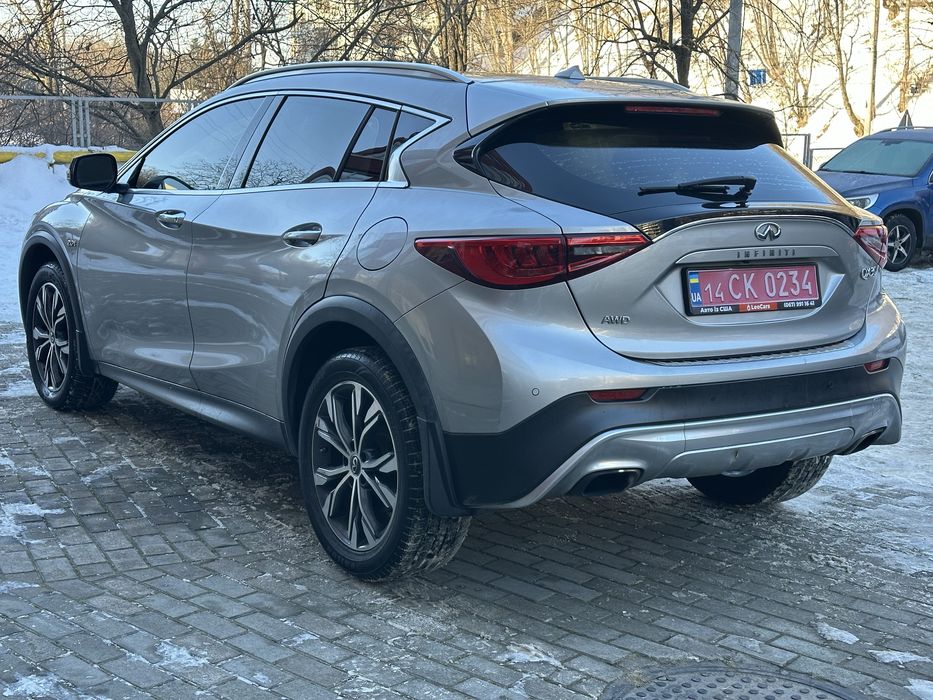 2016 Infiniti qx30 awd 2.0