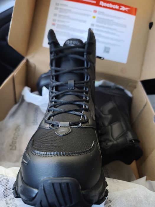 Botas Ranger Reebok com fecho