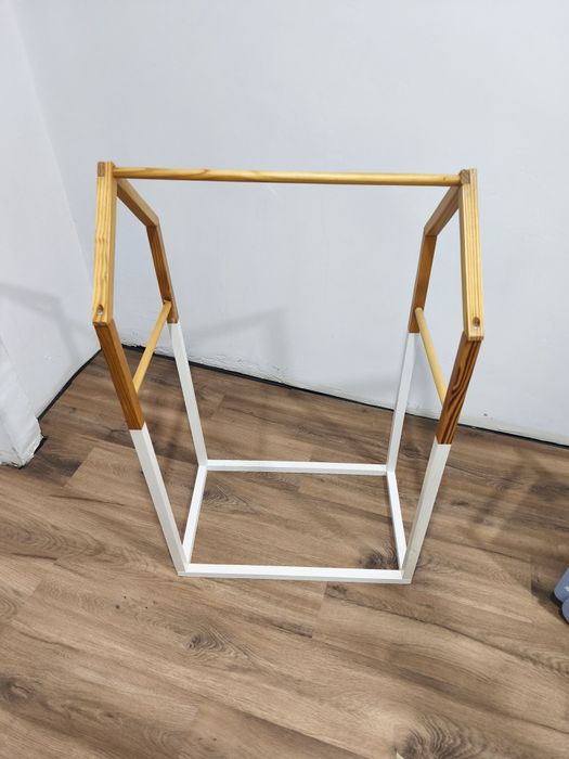 Suporte cabides infantil