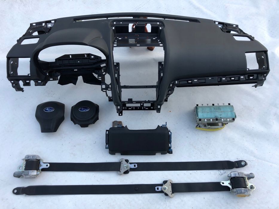 subaru xv impreza deska kokpit konsola poduszki