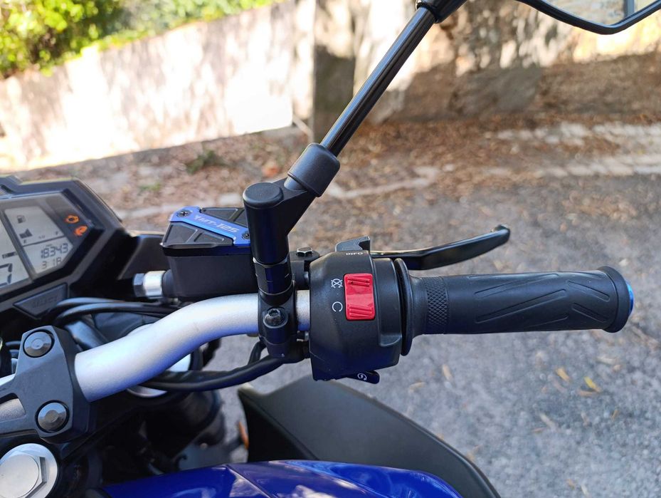 Vendo mota yamaha MT 125