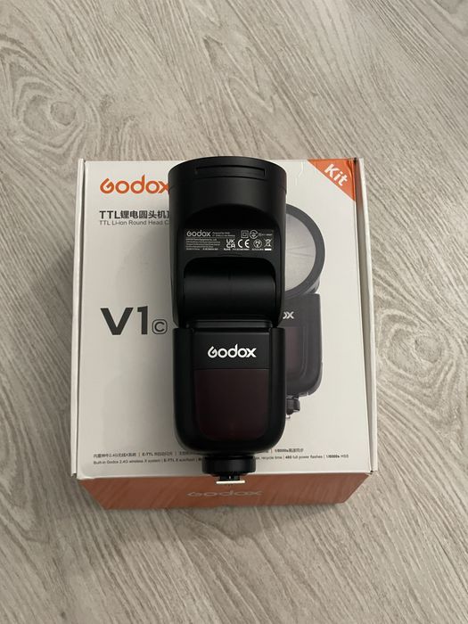 Flash Godox V1 C + Xpro II + Octabox 65’cm + Acessorios