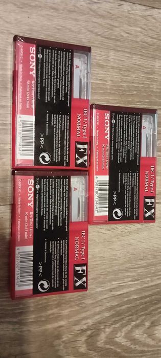 аудиокассета Sony FX 90 рассчитанная на 90 минут записи.