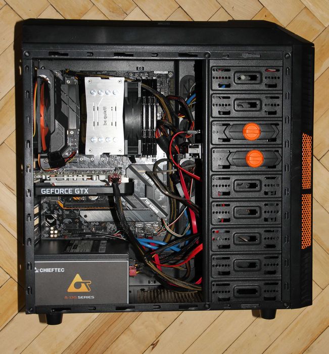 Комп'ютер для роботи: i9-9900K / 64GB RAM