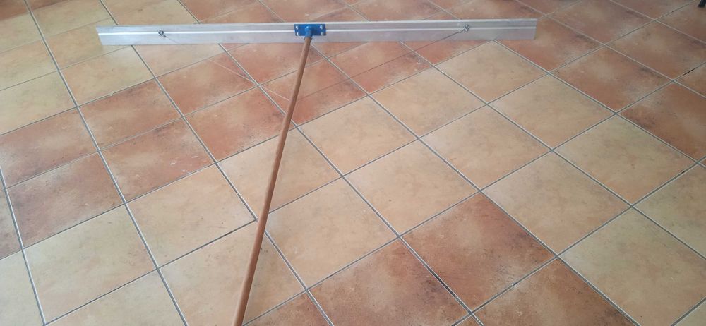 Zgarniacz do podsypki 200cm