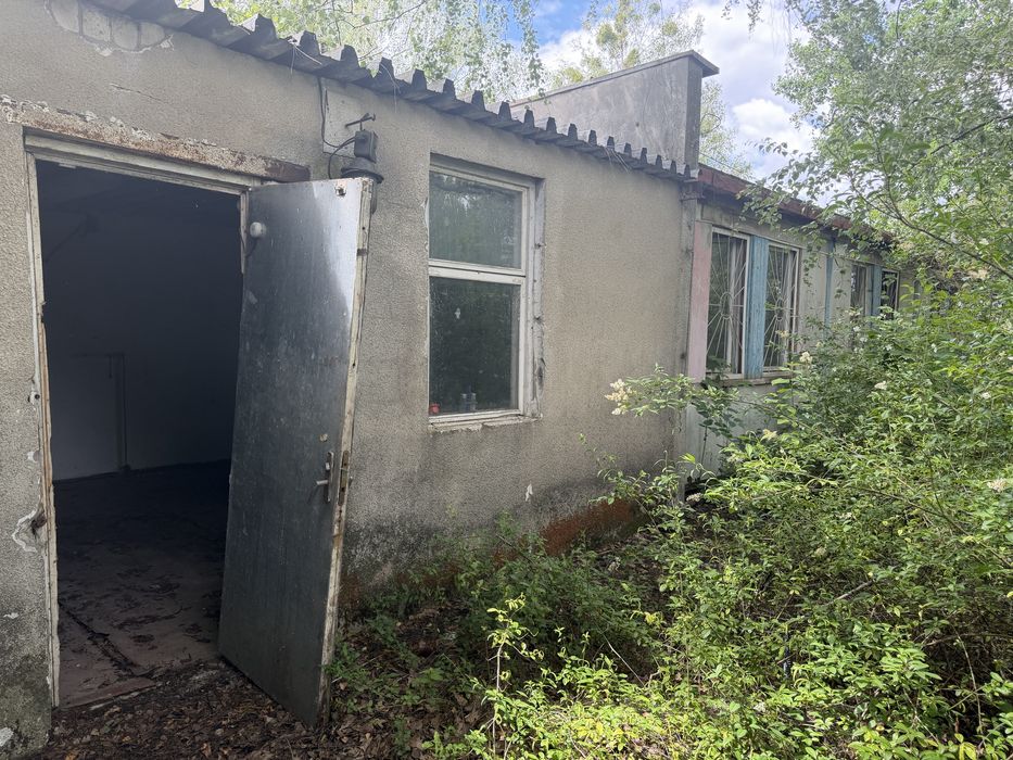 Адміністративна будівля
