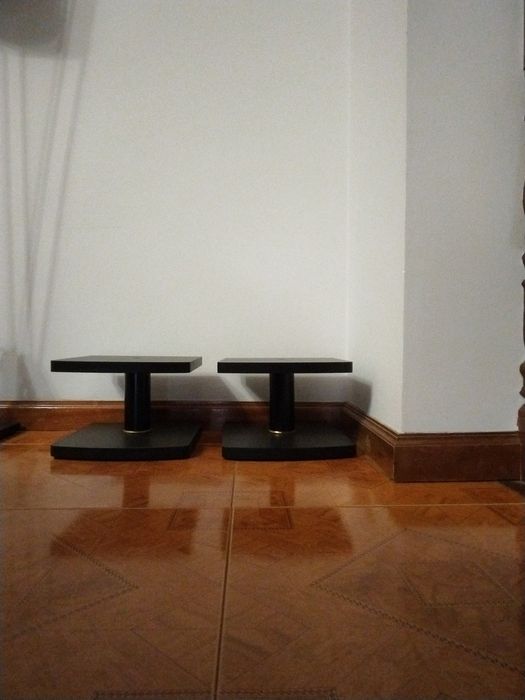 Suportes para alto-falantes