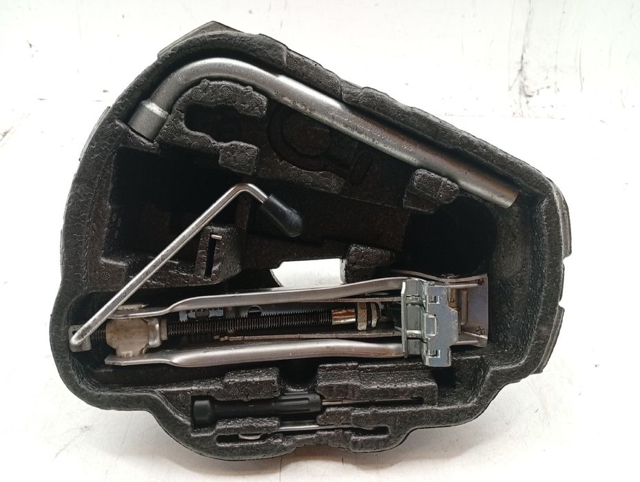 Kit de troca de pneu - VOLKSWAGEN Golf IV (1J1) | 97 - 07