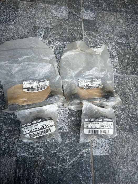 Стійки втулки стабілізатора nissan primera p12