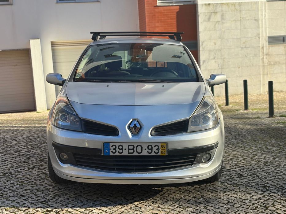 Renault Clio 1.2 Gasolina – Versão R-Clio – Económico e Fiável