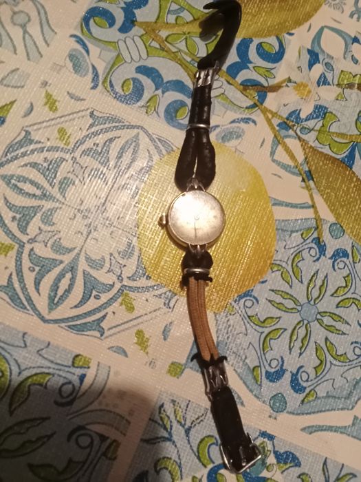 Relógio de homem para venda muito bom