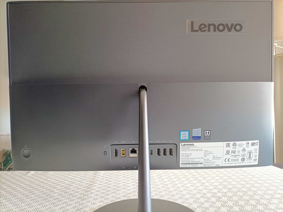 Computador All-in-One 23.8'' LENOVO