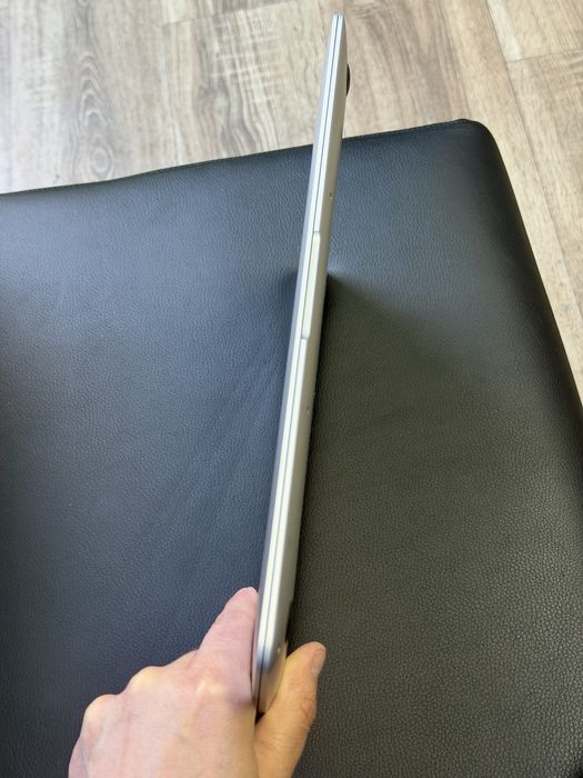 MacBook Air M1 8/256 На запчасти (Блокировка iCloud)