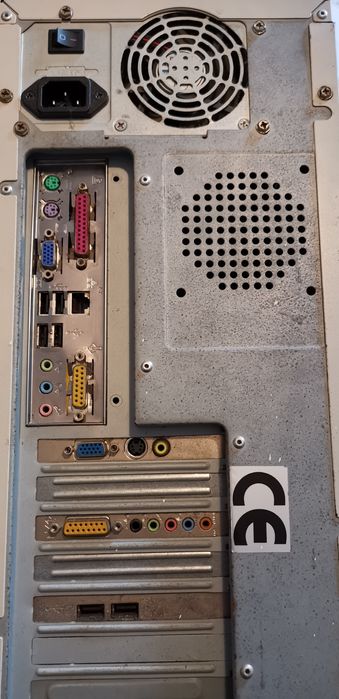 Computador anos 2000 completo