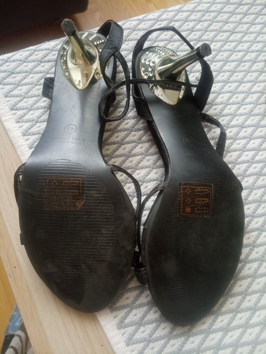 Sandałki na szpilce z cyrkoniami rozmiar 40