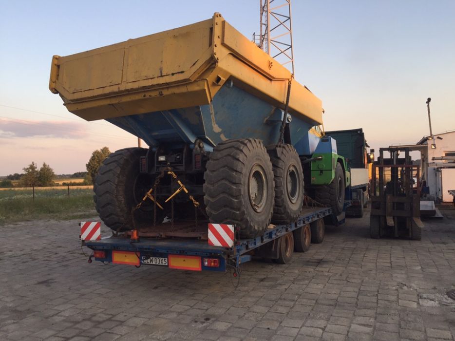 Transpoty Ciagnikow siodłowych koparek maszyn rolniczych
