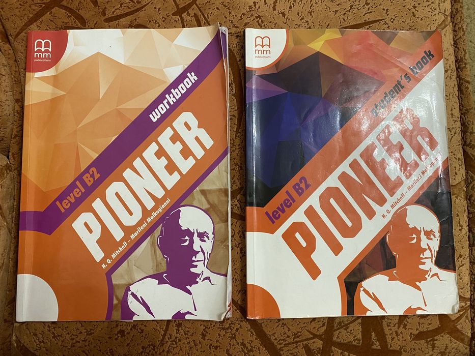 Pioneer student’s book + workbook