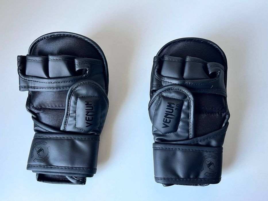 Rękawice do MMA Venum