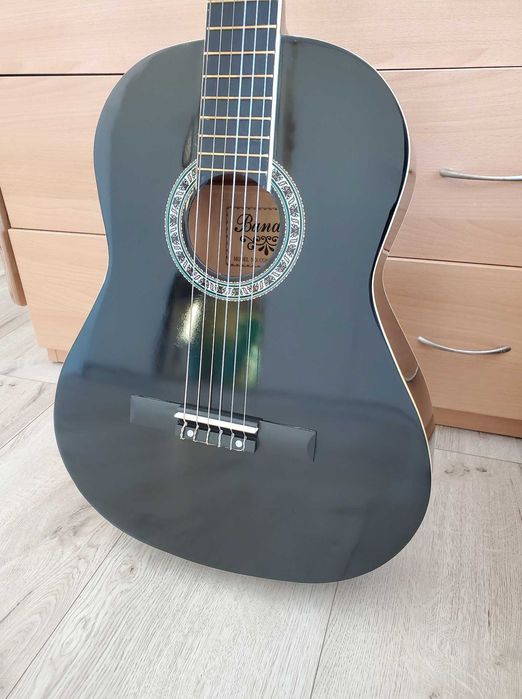 класична 3/4 гітара нейлонові струни глянцева лакова