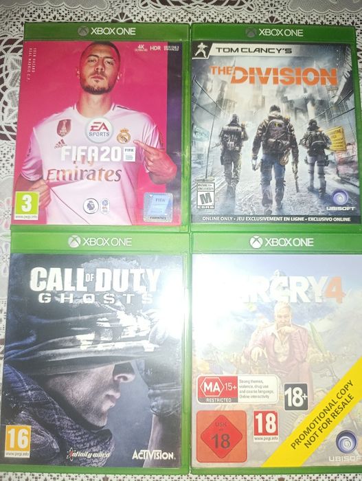 Продам приставкув гарному стані Xbox one S