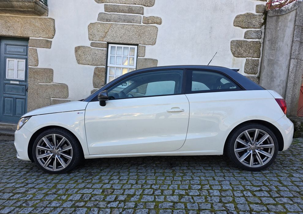 Audi A1 S-Line 1,6TDI 105cv