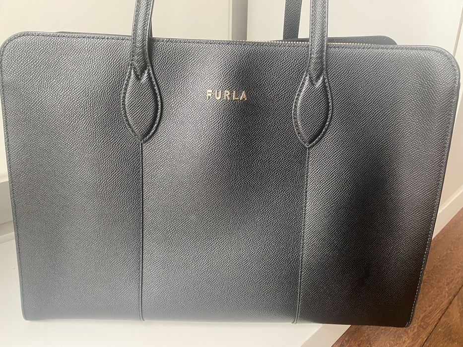 Carteira pele preta da Furla